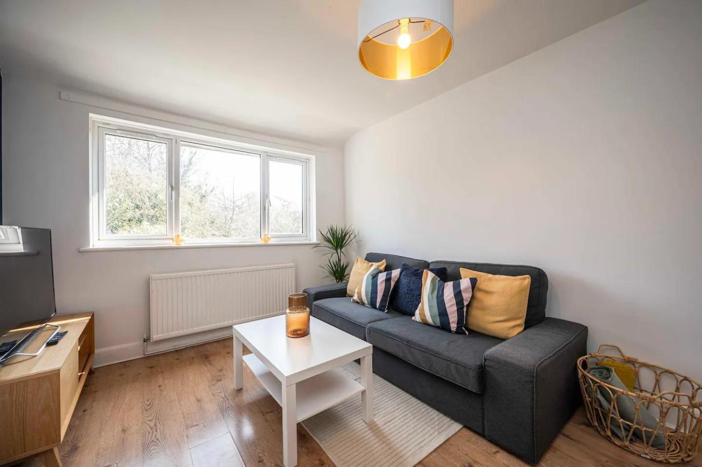 Pass The Keys Modern Beckenham Fast Train Links Apartment