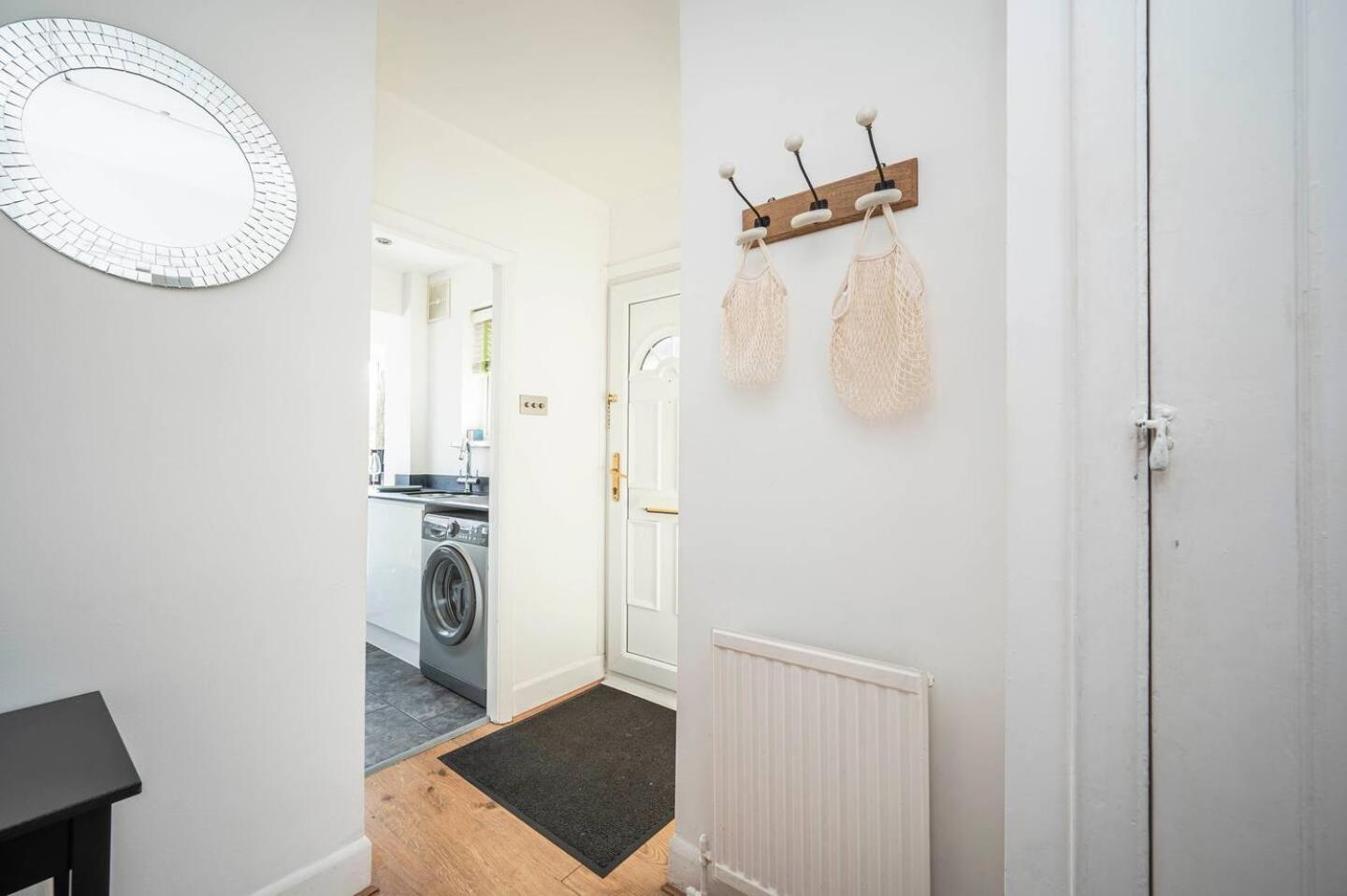 Pass The Keys Modern Beckenham Fast Train Links Apartment London